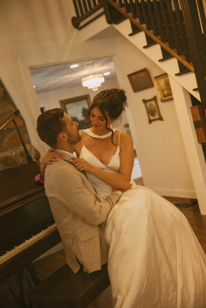 Getting-ready space available at Luxe Glass House wedding venue.